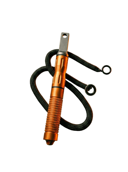 Feloranje vuurstarter met stevig zwart draagkoord, compact en klaar voor bevestiging, voor noodpakket.